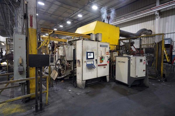 Used Prince Model: 940 CCA 1000 Tons Horizontal Cold Chamber Aluminum High Pressure Die Casting Machine