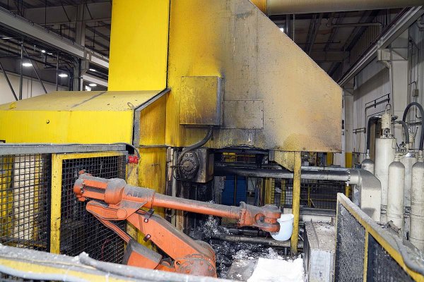 Used ABB Model: IRB 4400 45 Kilogram Six Axis Foundry Rated Industrial Robot