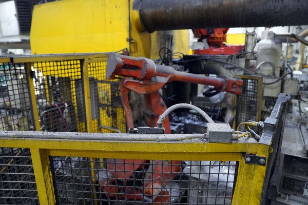 Used ABB Model: IRB 4400L/30 45 Kilogram Six Axis Foundry Rated Industrial Robot