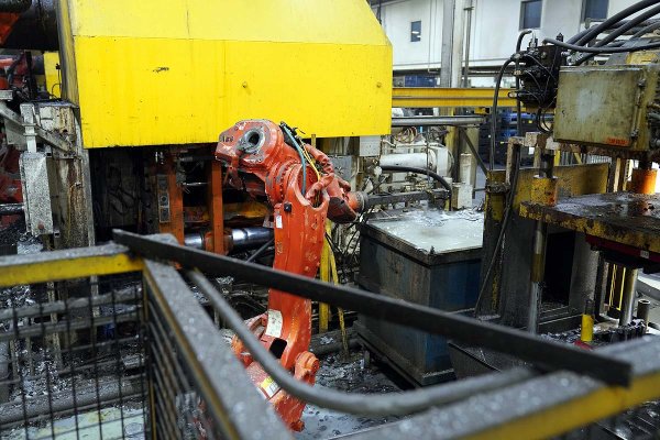 Used ABB Model: IRB 6600 120 Kilogram Six Axis Industrial Robot with Extractor Package/Gripper For Extracting Die Castings