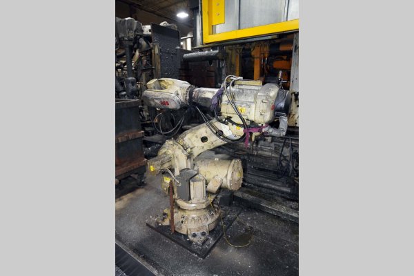 Used ABB Model: IRB 6700 120 Kilogram Six Axis Industrial Robot with Extractor Package/Gripper For Extracting Die Castings
