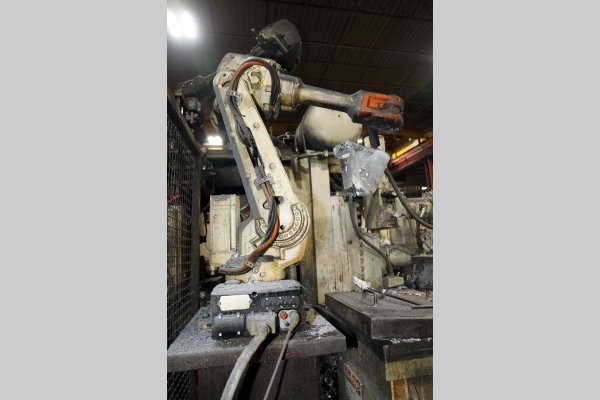Used ABB Model: IRB 2600 20 Kilogram Six Axis Foundry Rated Industrial Robot