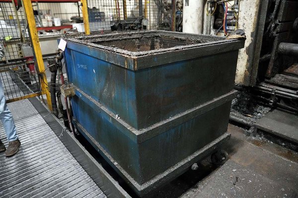 Used PCDC Model: PCDC-QT 385 385 Gallon Quench Tank Capacity Quench Tanks used for quenching die castings