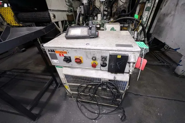 Used ABB Model: IRB 2400 20 Kilogram Six Axis Foundry Rated Industrial Robot