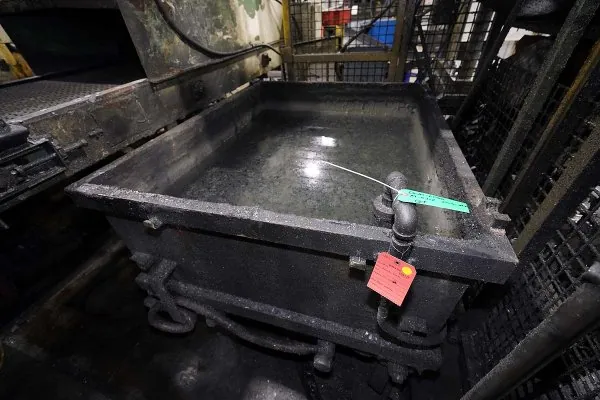 Used PCDC Model: PCDC-QT 280 280 Gallon Quench Tank Capacity Quench Tanks used for quenching die castings