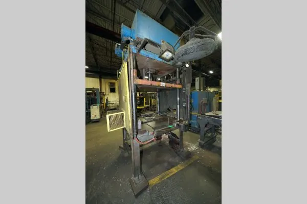 Used Metal Mechanics Model: TP-50 50 U.S. Ton Four Column (Post) Vertical Hydraulic Die Casting Trim Press