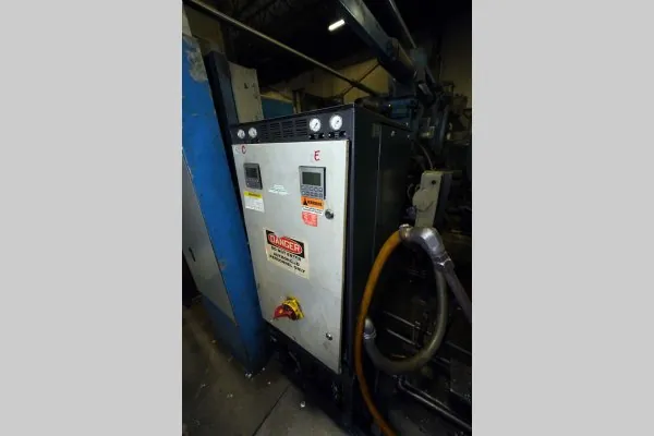 Used Regloplas Model: 300LD/40/FM65/1K/RT50 80 kW (40 kw per zone) Dual (two) Zone Portable Hot Oil Process Heater Temperature Control Unit with Cooling Water Circuit