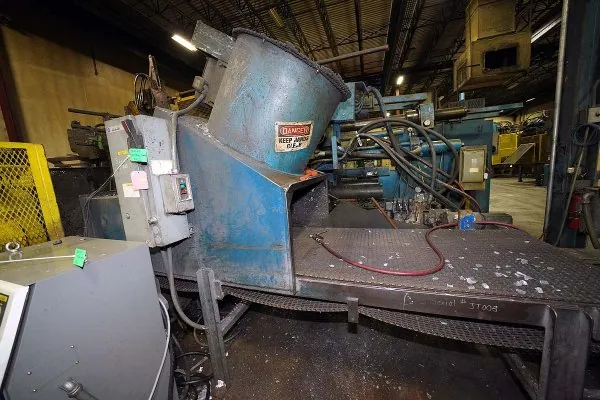 Used JDC Model: JDC-36x17 36 Inch Wide by 17 foot long Metal Chain Plate Conveyor Belt with Forced Air Cooling Fans and Tunnel for Die Cast and Foundry Applications