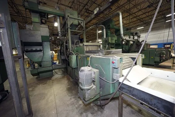 Used Goff Model: WM-27.5 14 x 32 Inch Blast Area Opening Continuous Mesh Belt Conveyor Type Pass-Through Abrasive Shot Blast & Peening Machine