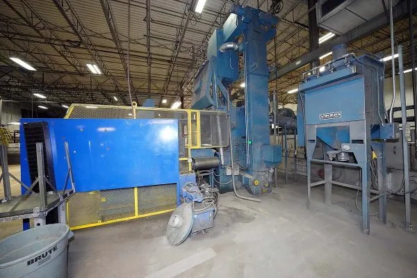 Used Viking Model: 1200R 12 Cubic Feet Batch Type Rubber Belt Tumble Blast Abrasive Shot Blast & Peening Machine