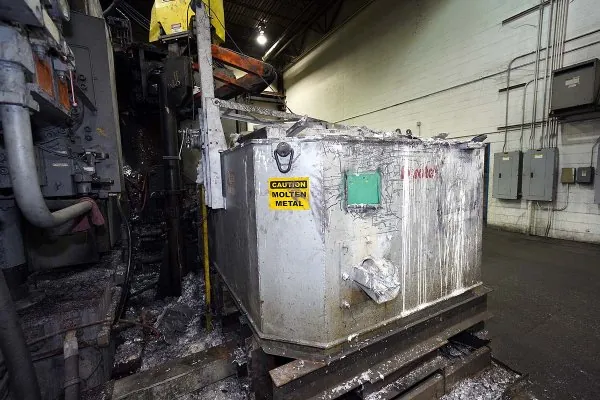 Used Pyrotek Model: 5,544 pound bath capacity Low Energy High Efficiency Electric Heated Aluminum Holding Furnace