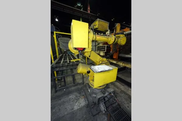 Used Fanuc Robotics Model: R-2000iB 210F with R-30iA Controller 165 KG (363 pounds) Six Axis Industrial Robot with Extractor Package/Gripper For Extracting Die Castings