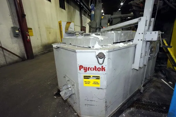 Used Pyrotek Model: 2,860 pound bath capacity Low Energy High Efficiency Electric Heated Aluminum Holding Furnace