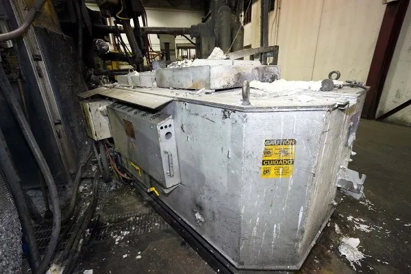 Used Pyrotek Model: 2,860 pound bath capacity Low Energy High Efficiency Electric Heated Aluminum Holding Furnace