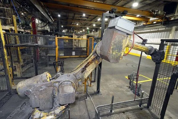 Used Fanuc Robotics Model: R-2000iB 165 F with R-J30iB Controller Six Axis Foundry Rated Industrial Robot with Extractor Package/Gripper for Extracting Die Castings