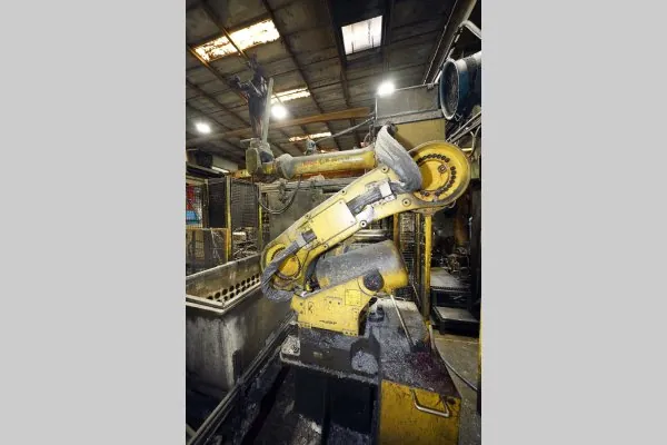 Used Fanuc Robotics Model: R-2000iB 165 F with R-J30iB Controller 2000 Six Axis Foundry Rated Industrial Robot with Extractor Package/Gripper for Extracting Die Castings