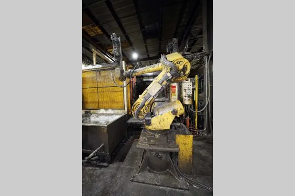 Used Fanuc Robotics Model: R-2000iB 165 F with R-J30iB Controller 2000 Six Axis Foundry Rated Industrial Robot with Extractor Package/Gripper for Extracting Die Castings