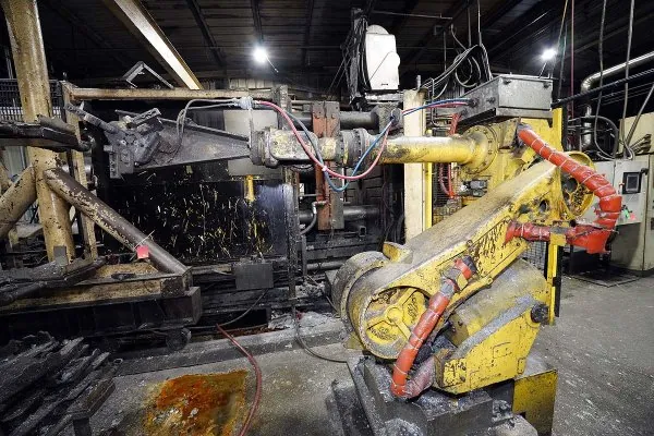 Used Fanuc Robotics Model: R-2000iB 165 F with R-J30iB Controller 2000 Six Axis Foundry Rated Industrial Robot with Extractor Package/Gripper for Extracting Die Castings